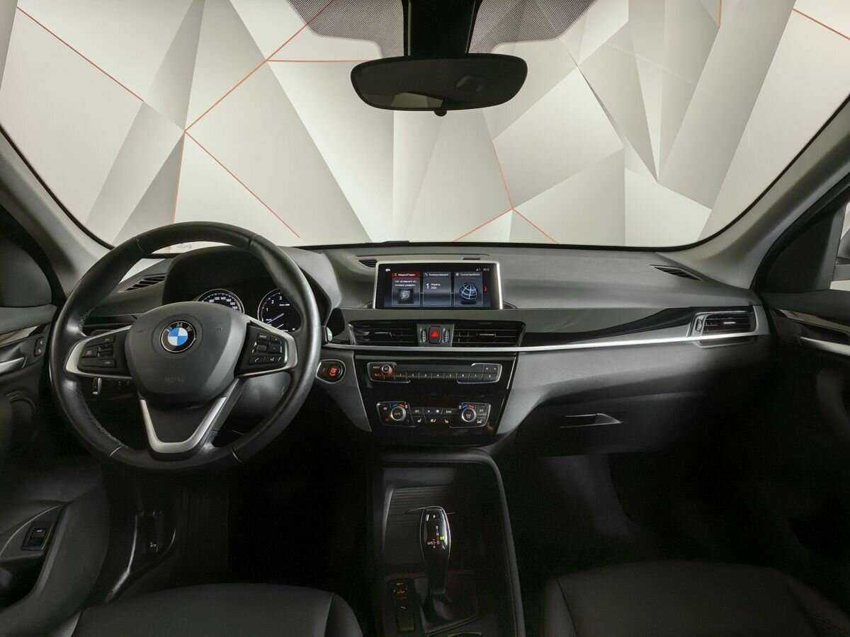 BMW X1 18i sDrive, 2020 Фото №10