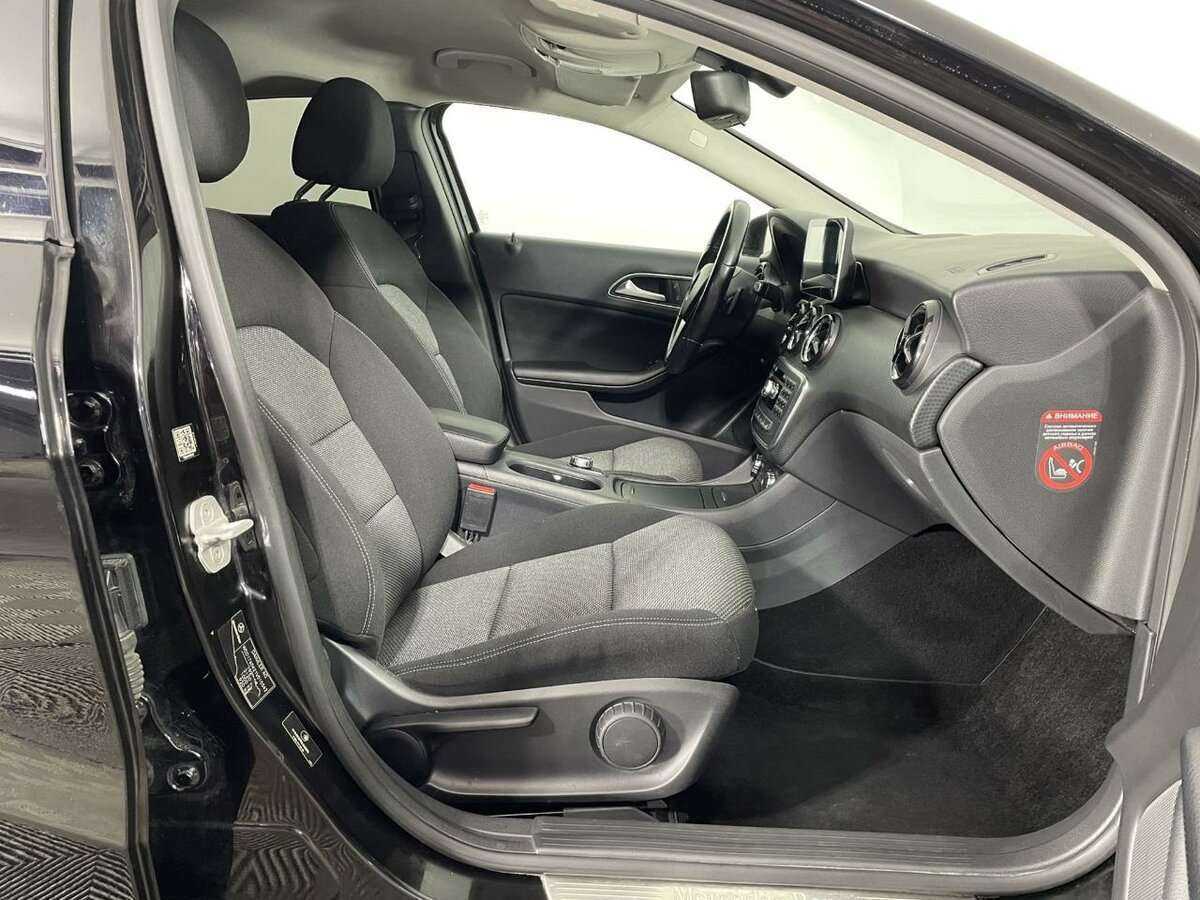 Mercedes-Benz A-Класс 180, 2014 Фото №14