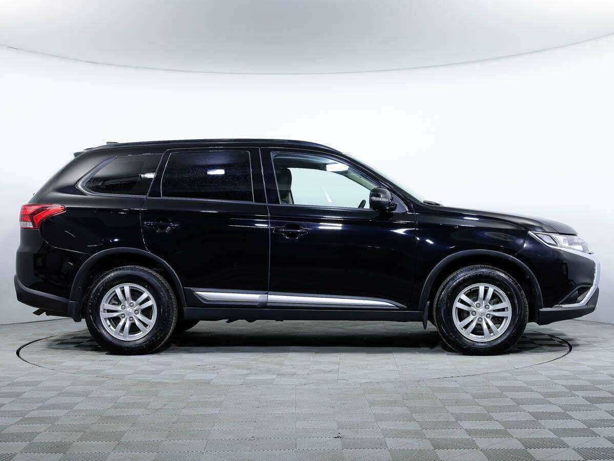 Mitsubishi Outlander, 2021 - 55 250 км. | Фото №3