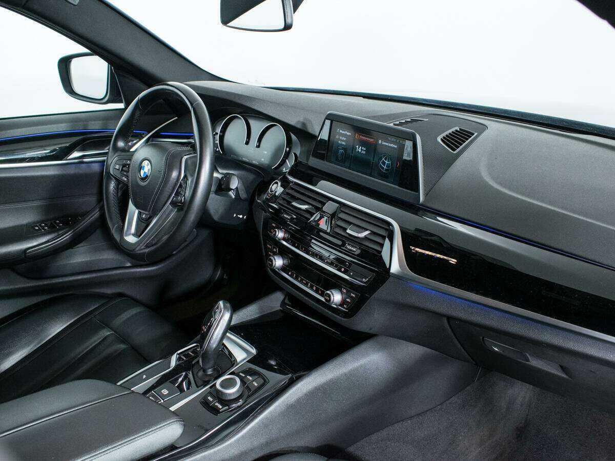 BMW 5 серии 520i, 2018 Фото №9