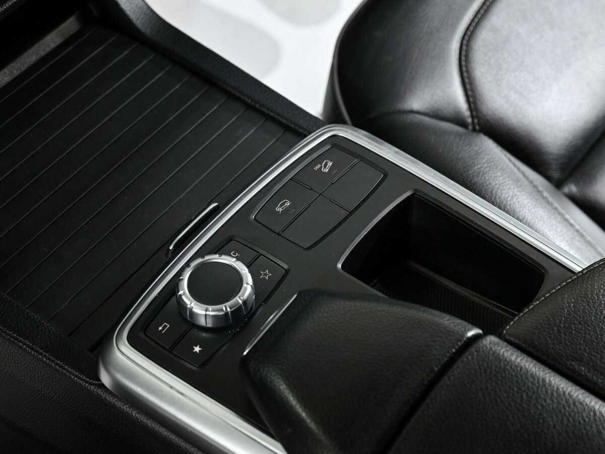 Mercedes-Benz M-Класс 350, 2012 Фото №11