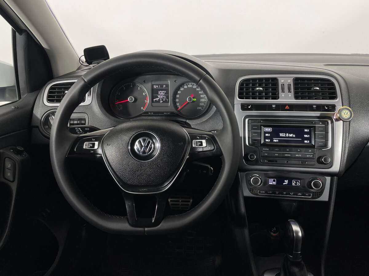Volkswagen Polo, 2016 Фото №10