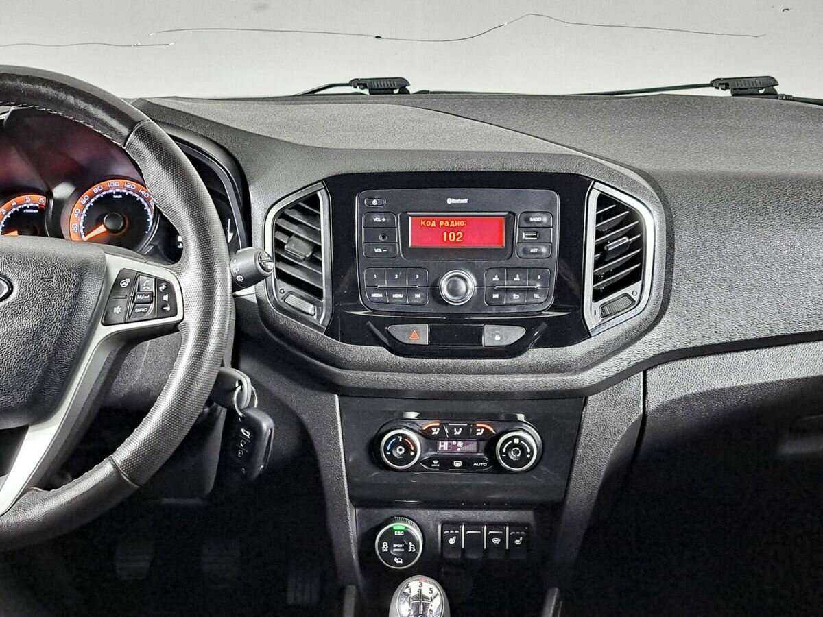 Lada (ВАЗ) XRAY Cross, 2019 Фото №13