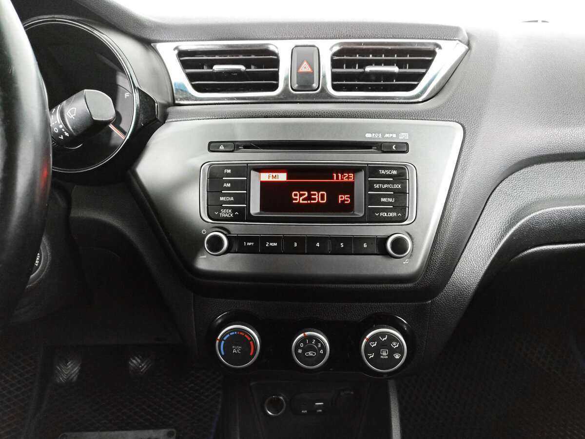 Kia Rio, 2016 Фото №12
