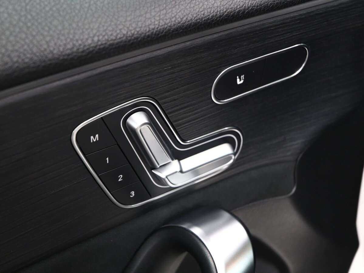 Mercedes-Benz A-Класс 200, 2019 - 21 000 км. | Фото №8