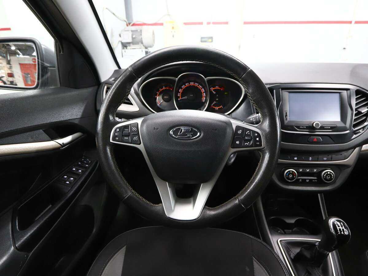 Lada (ВАЗ) Vesta SW, 2020 Фото №11