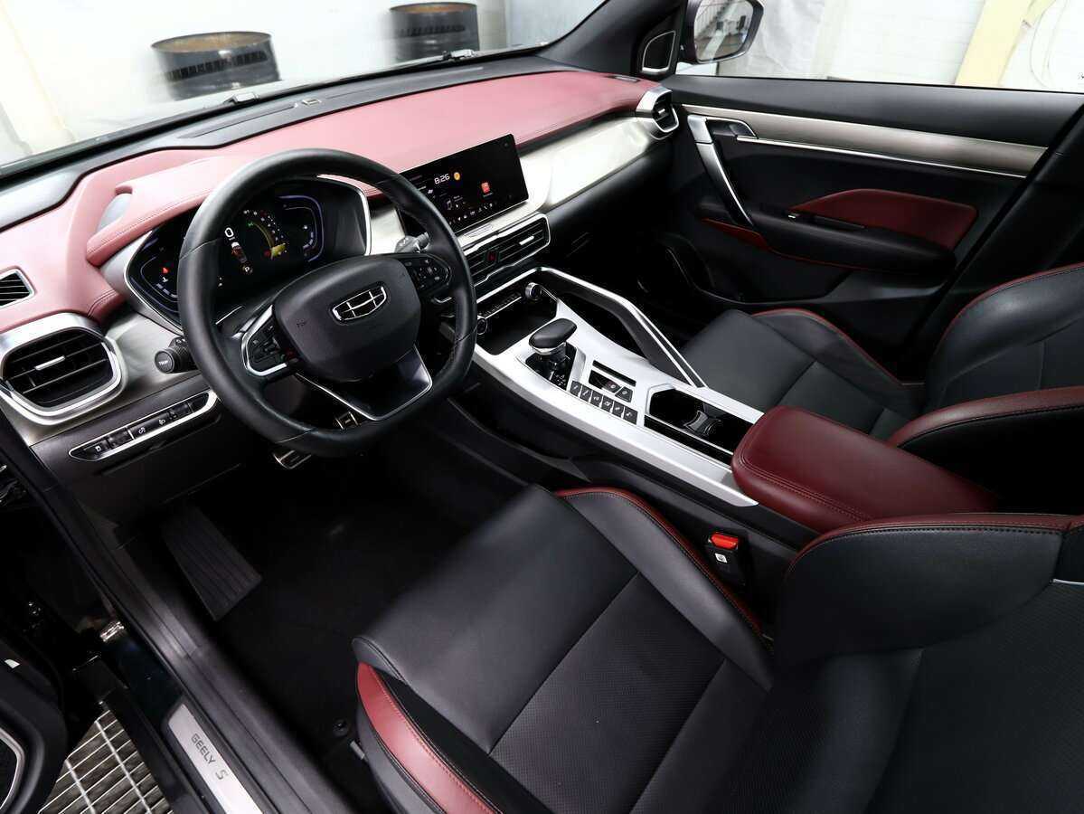 Geely Coolray, 2022 Фото №7