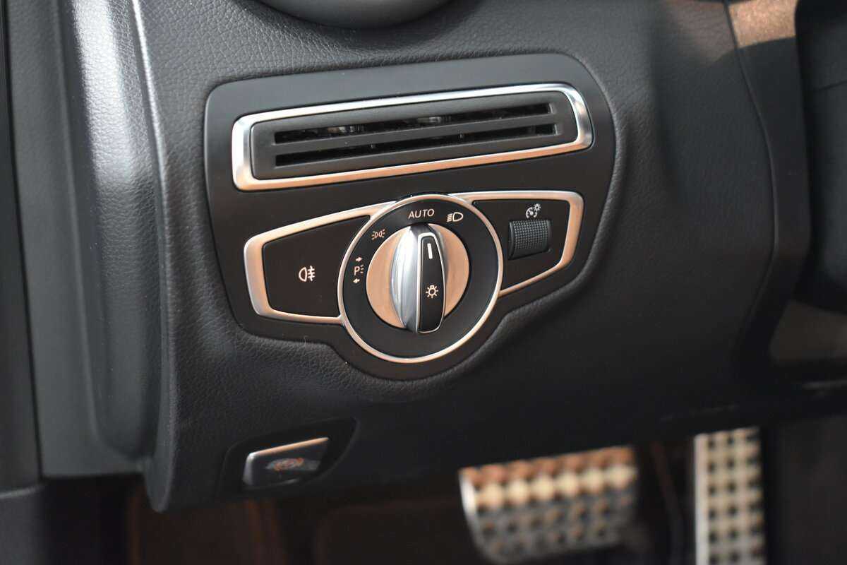 Mercedes-Benz C-Класс 180, 2018 Фото №12