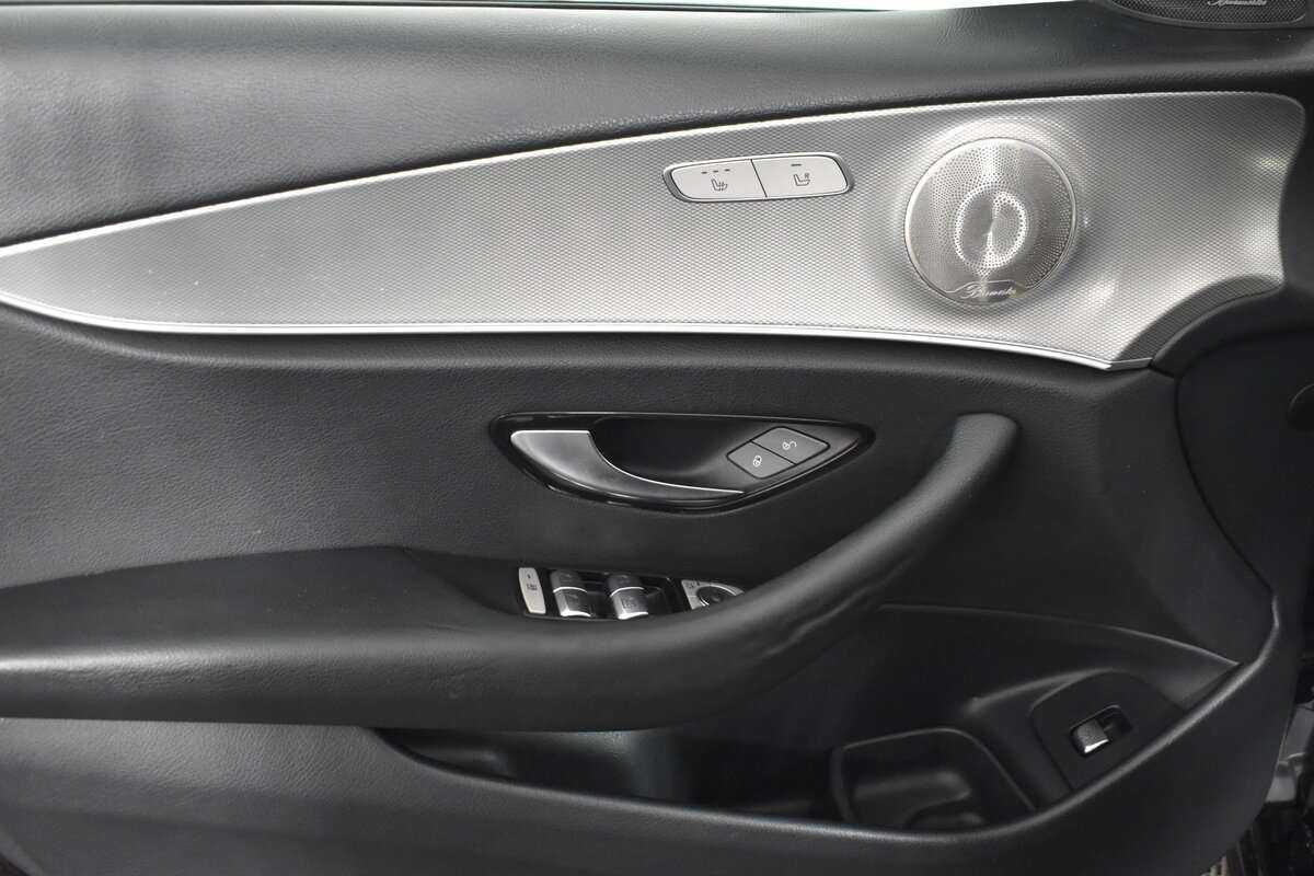 Mercedes-Benz E-Класс 200, 2018 Фото №21
