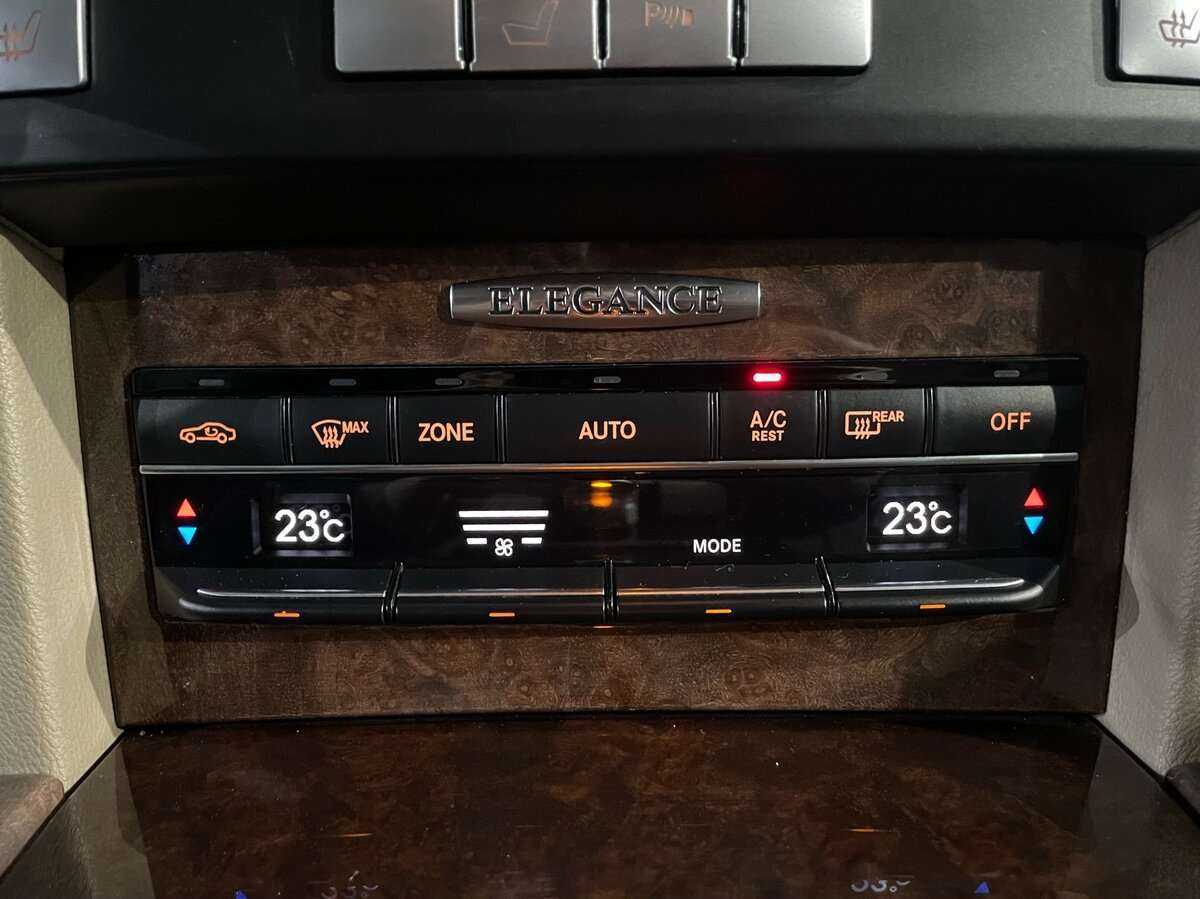 Mercedes-Benz E-Класс 200 7G-Tronic, 2012 Фото №12