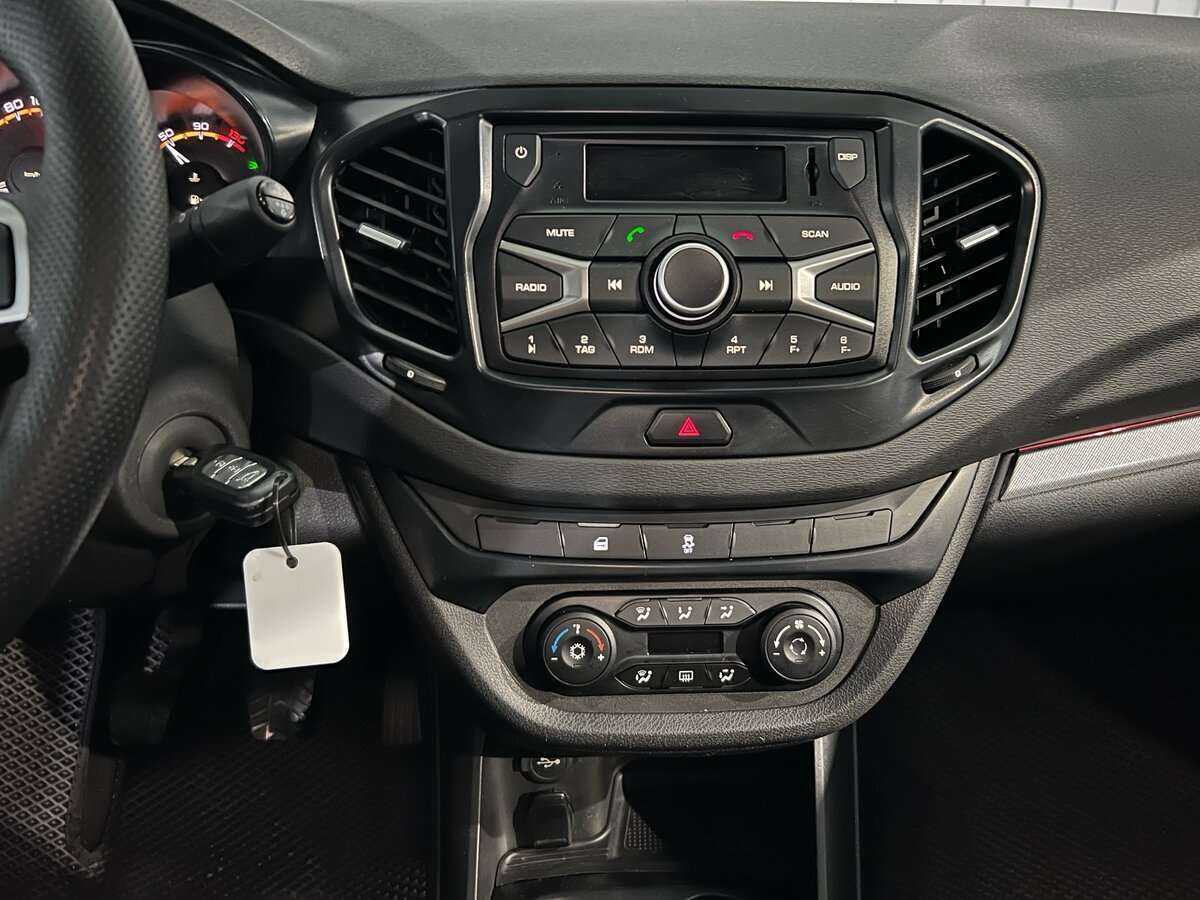 Lada (ВАЗ) Vesta, 2020 Фото №12