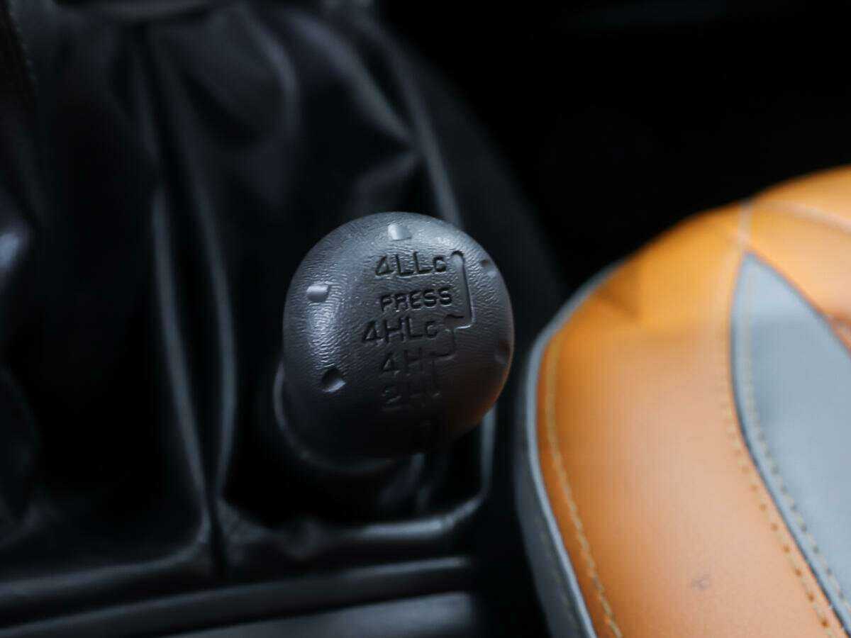 Mitsubishi Pajero Sport, 2014 Фото №22