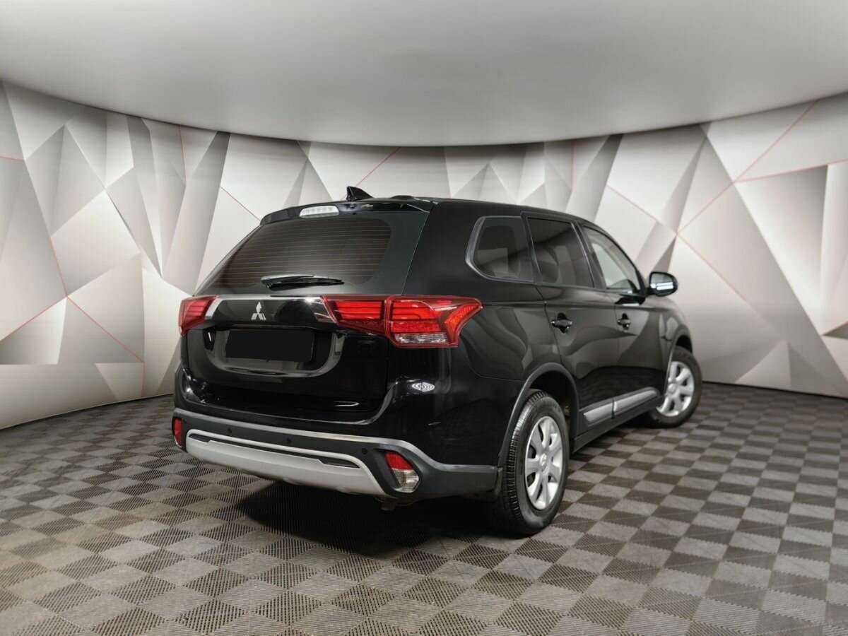 Mitsubishi Outlander, 2018 - 117 219 км. | Фото №2