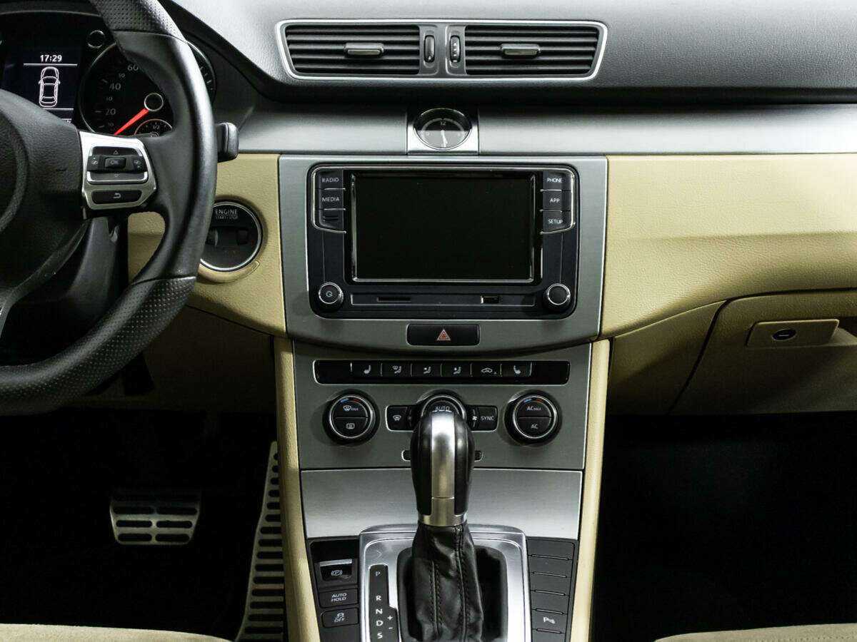 Volkswagen Passat CC, 2012 Фото №14