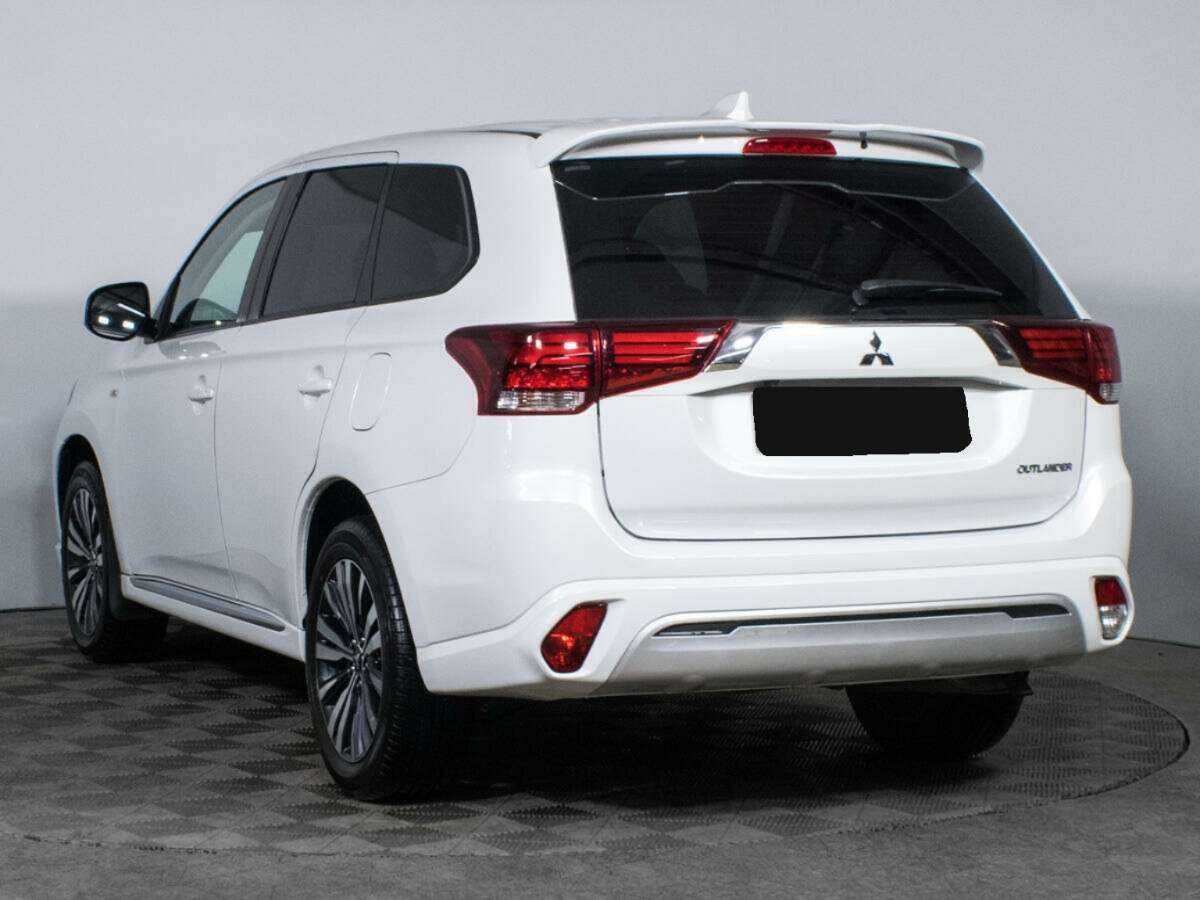 Mitsubishi Outlander, 2022 - 19 447 км. | Фото №7
