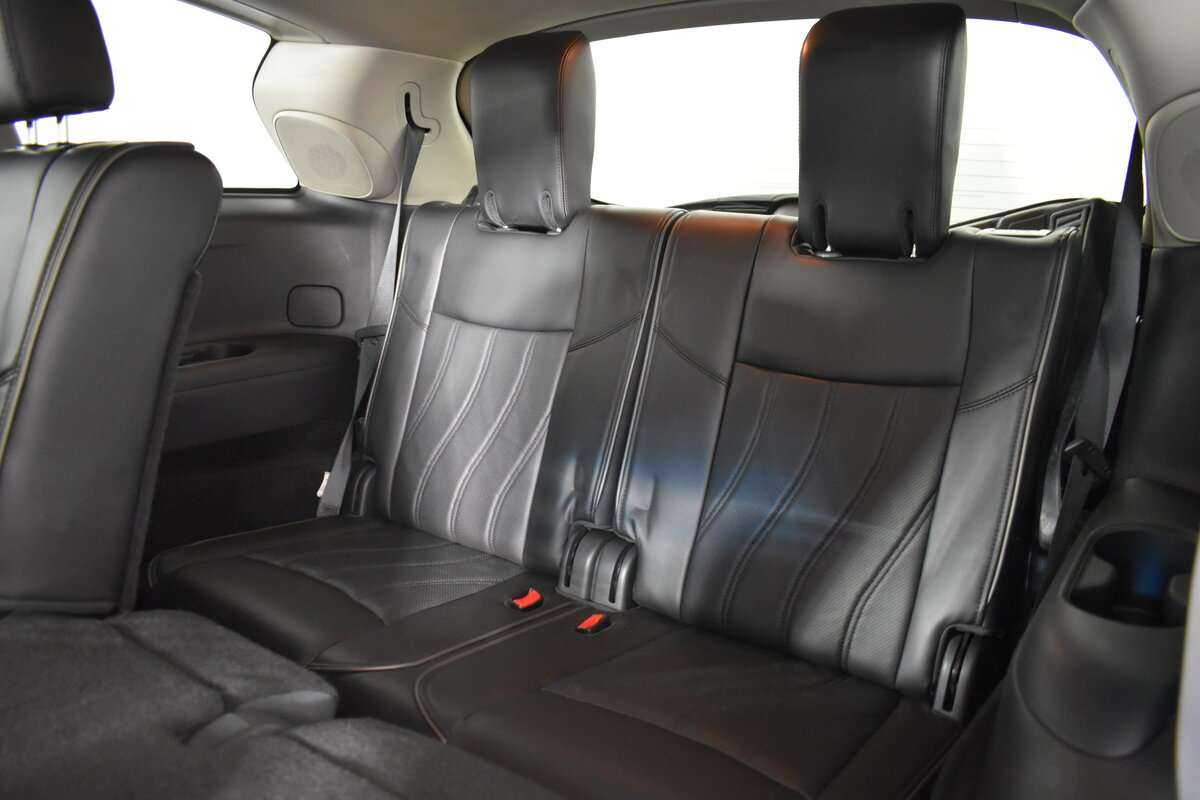Infiniti QX60, 2015 Фото №15