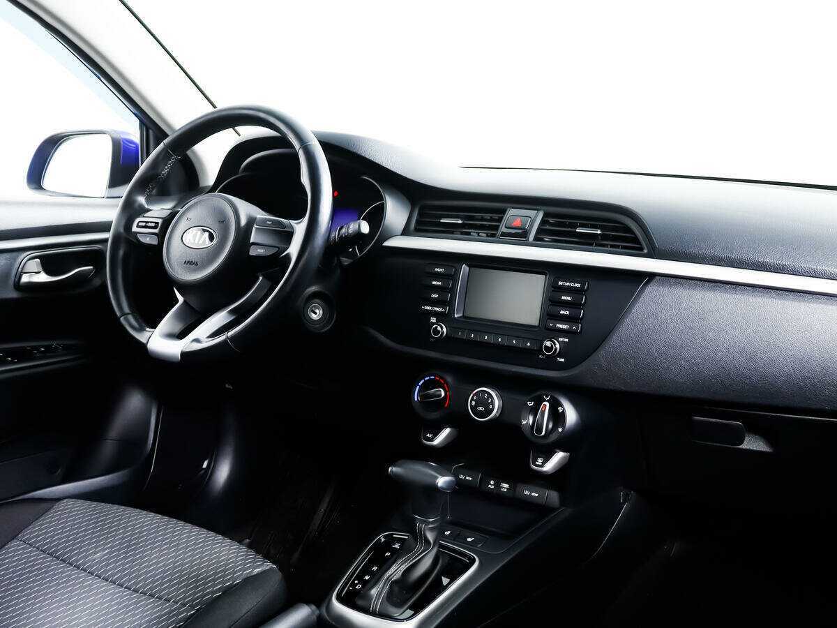 Kia Rio X-Line, 2018 Фото №9