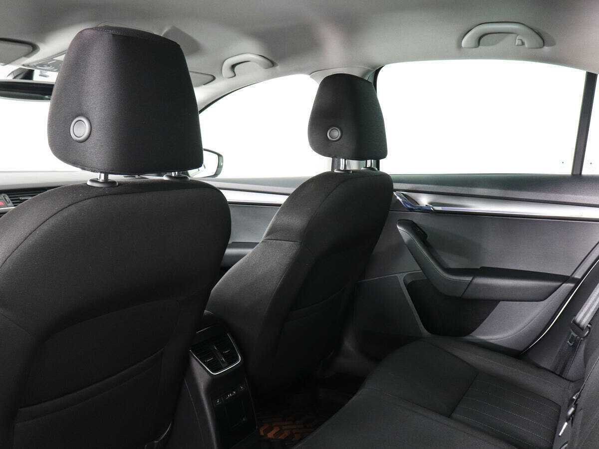 Skoda Octavia, 2018 Фото №12
