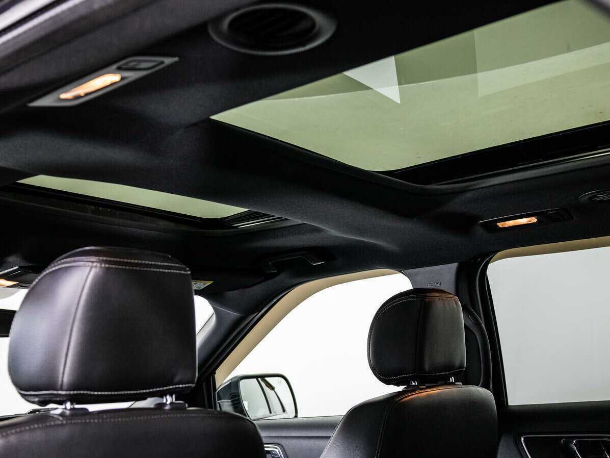 Ford Explorer, 2016 Фото №16