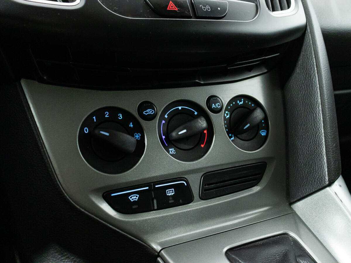 Ford Focus, 2012 Фото №16