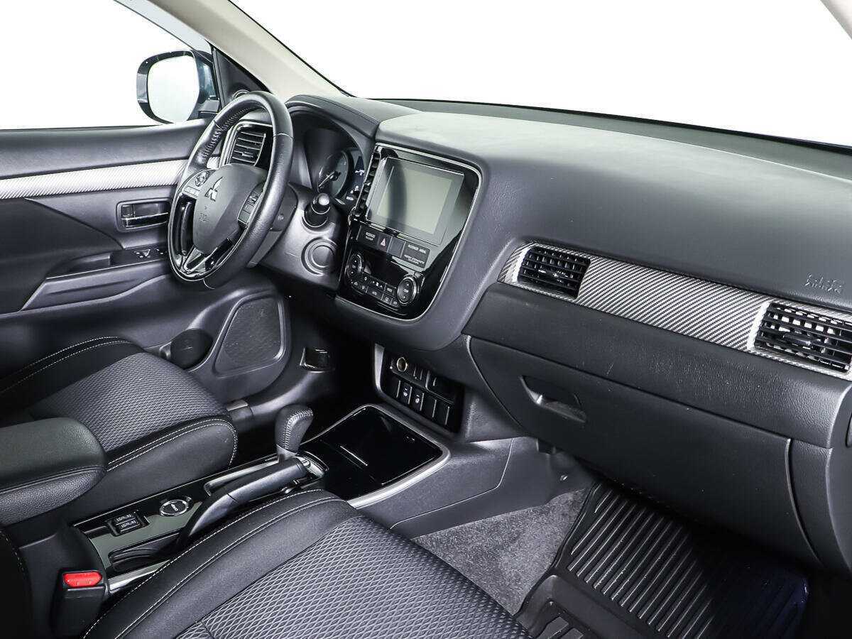 Mitsubishi Outlander, 2018 - 83 532 км. | Фото №8