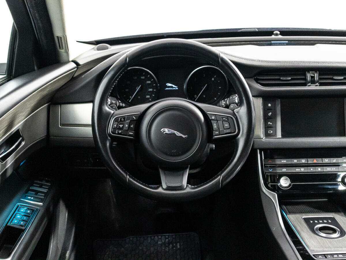 Jaguar XF, 2016 Фото №23
