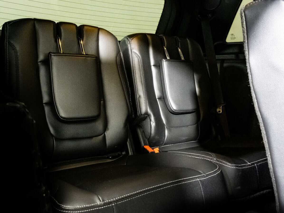 Ford Explorer, 2017 Фото №17