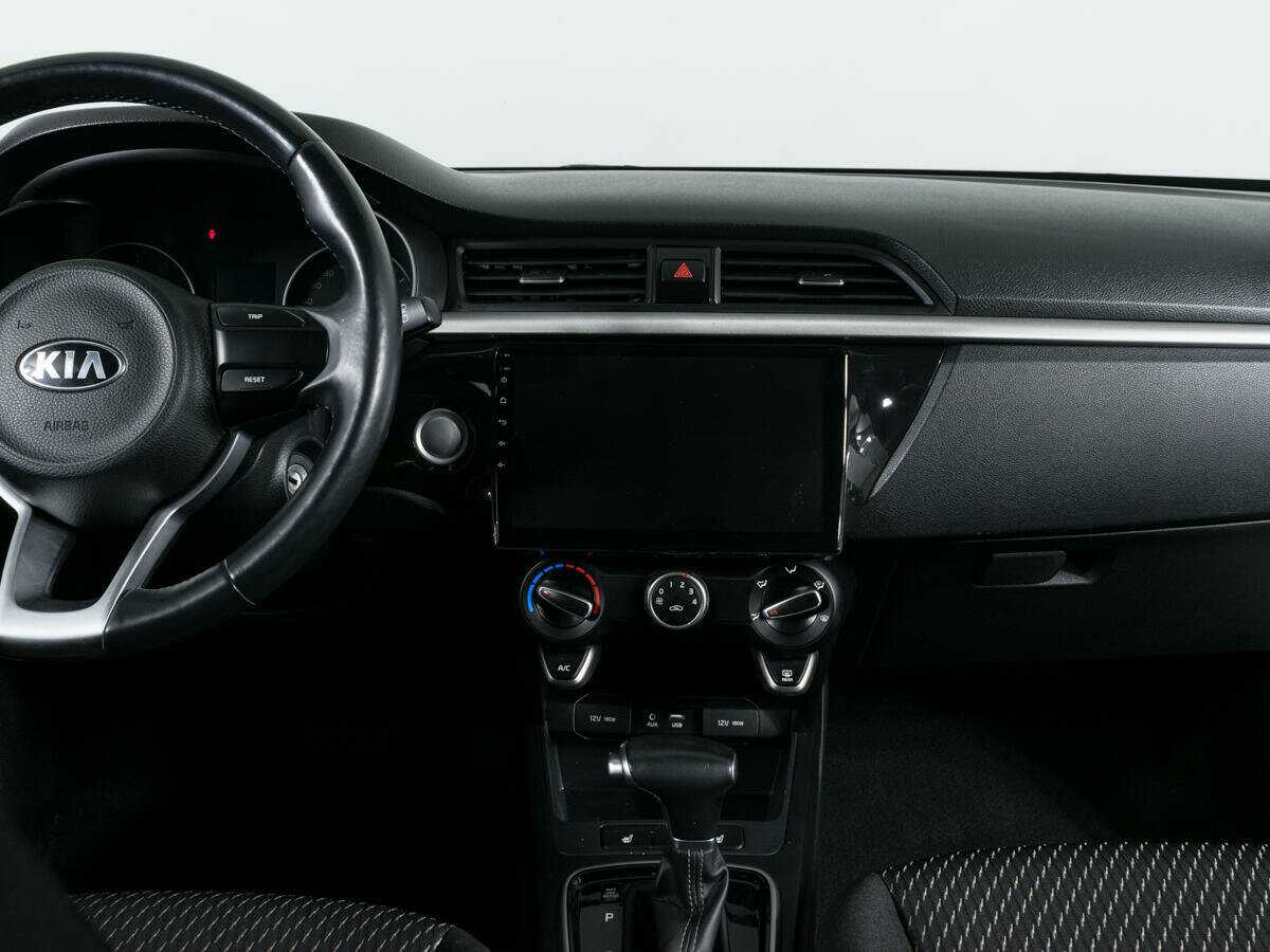 Kia Rio X-Line, 2019 Фото №11