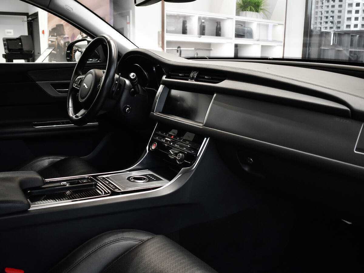 Jaguar XF, 2016 Фото №5