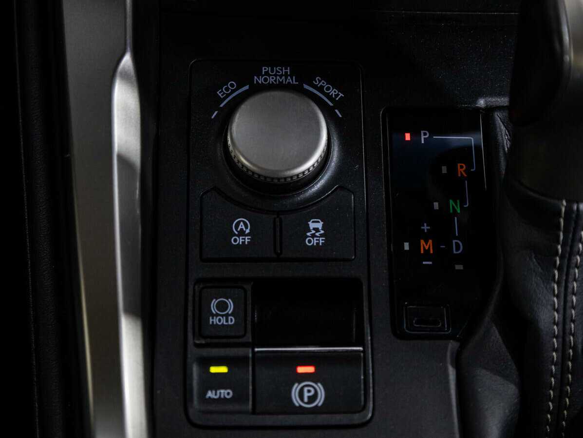 Lexus NX 200, 2015 Фото №13