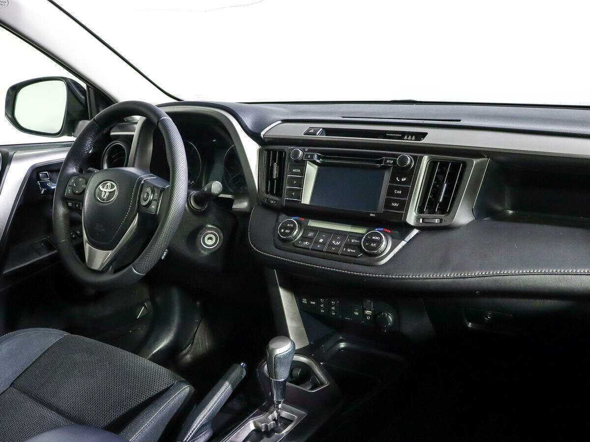 Toyota RAV4, 2016 - 140 000 км. | Фото №7