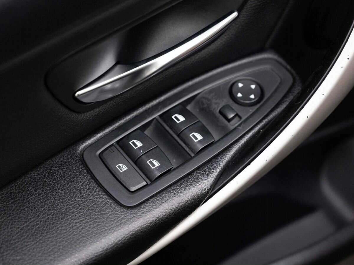 BMW 3 серии 316i, 2014 Фото №22