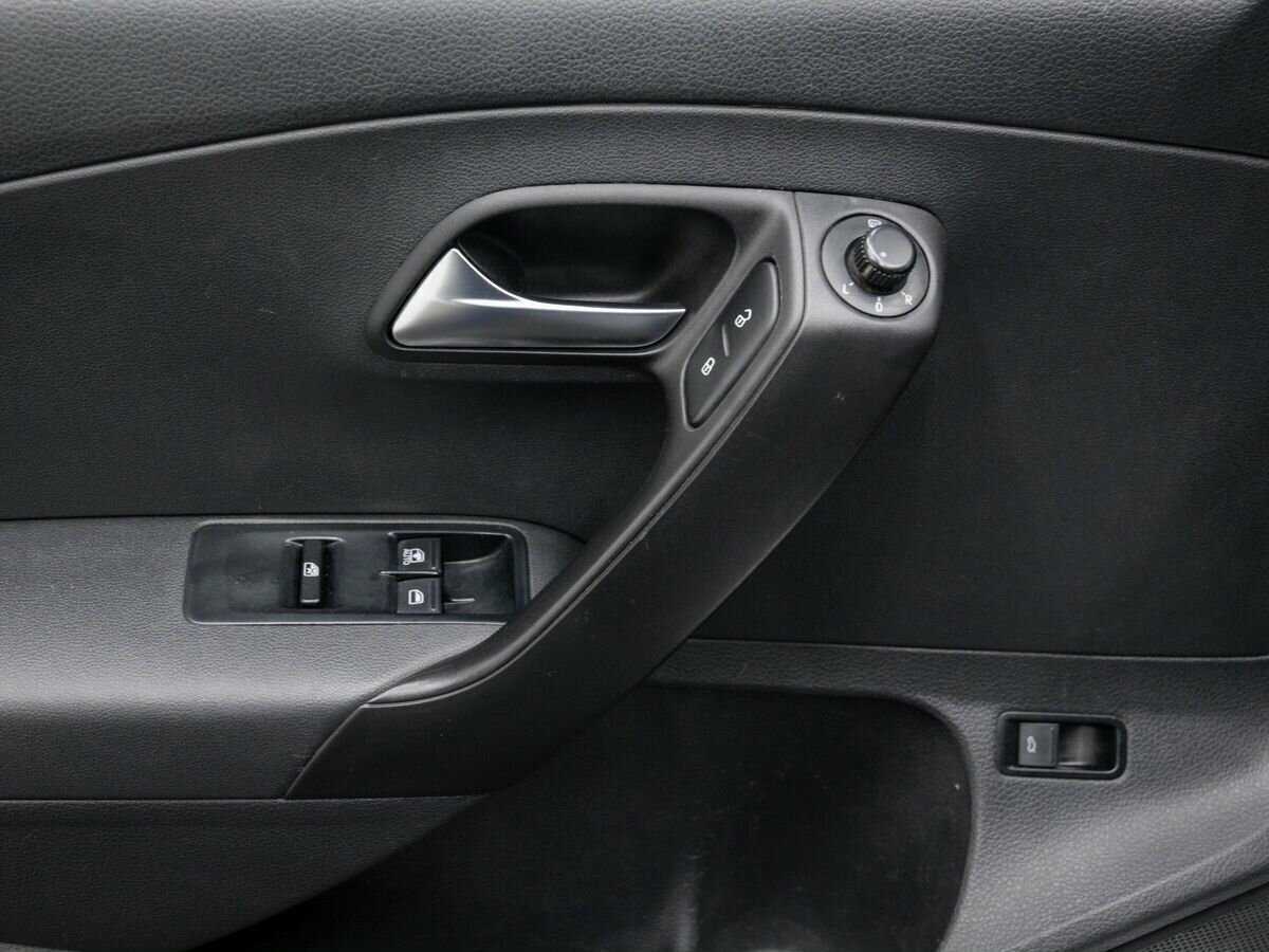 Volkswagen Polo, 2013 Фото №13