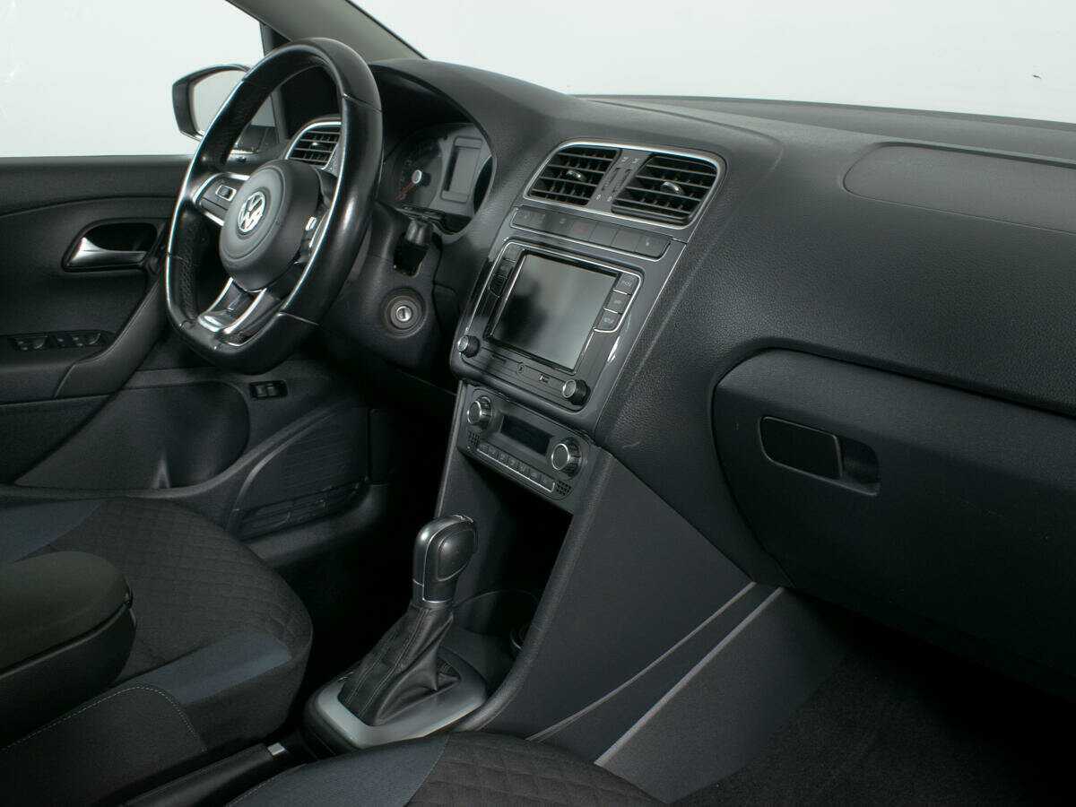 Volkswagen Polo, 2019 Фото №9