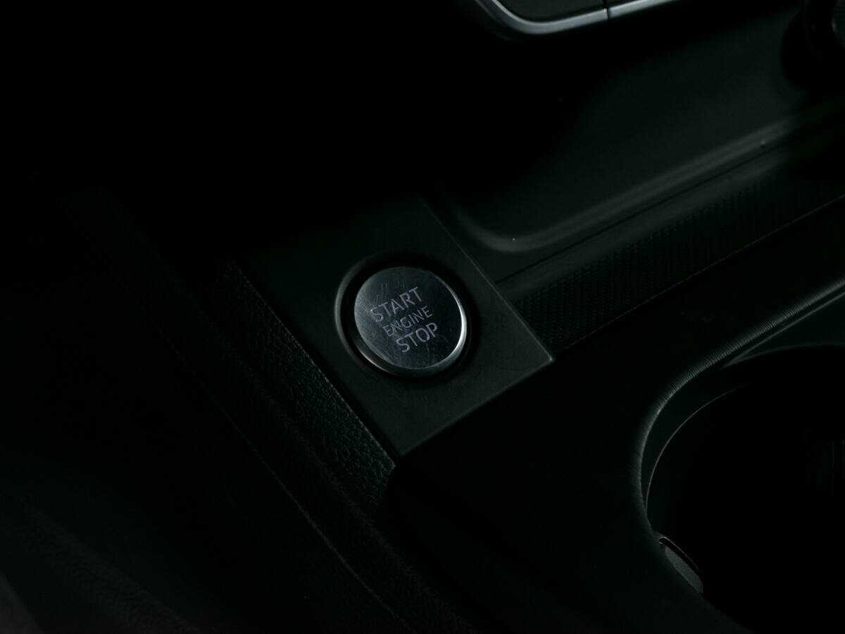 Audi A4, 2017 Фото №14