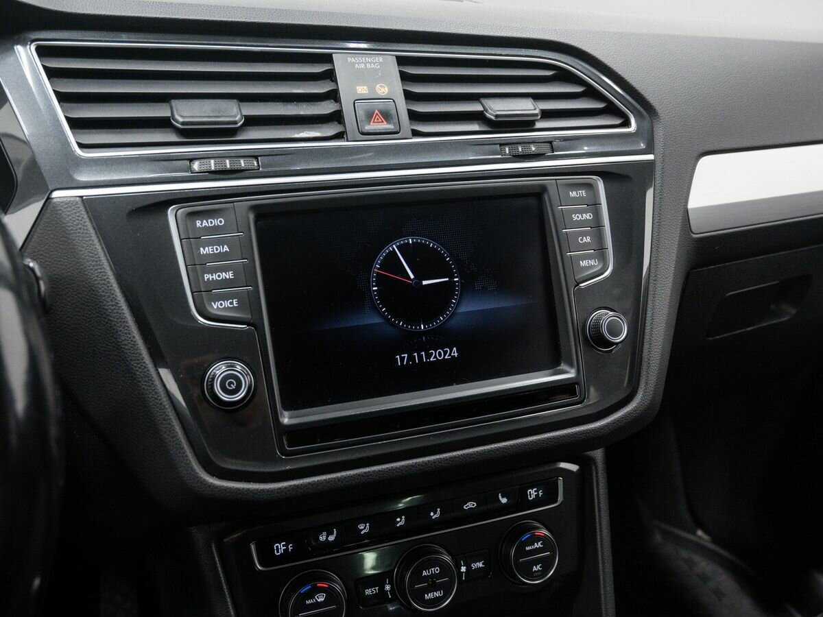 Volkswagen Tiguan, 2017 Фото №19