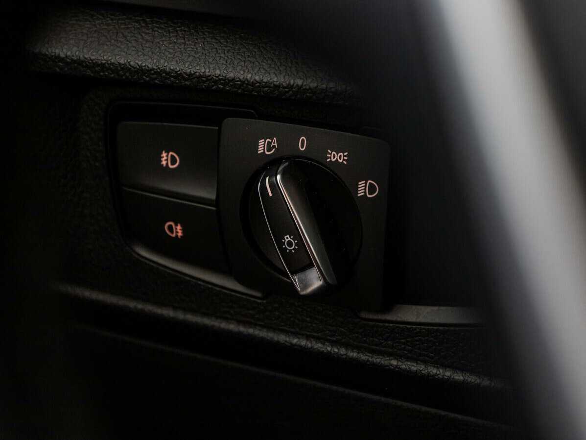 BMW 1 серии 118i, 2012 Фото №18