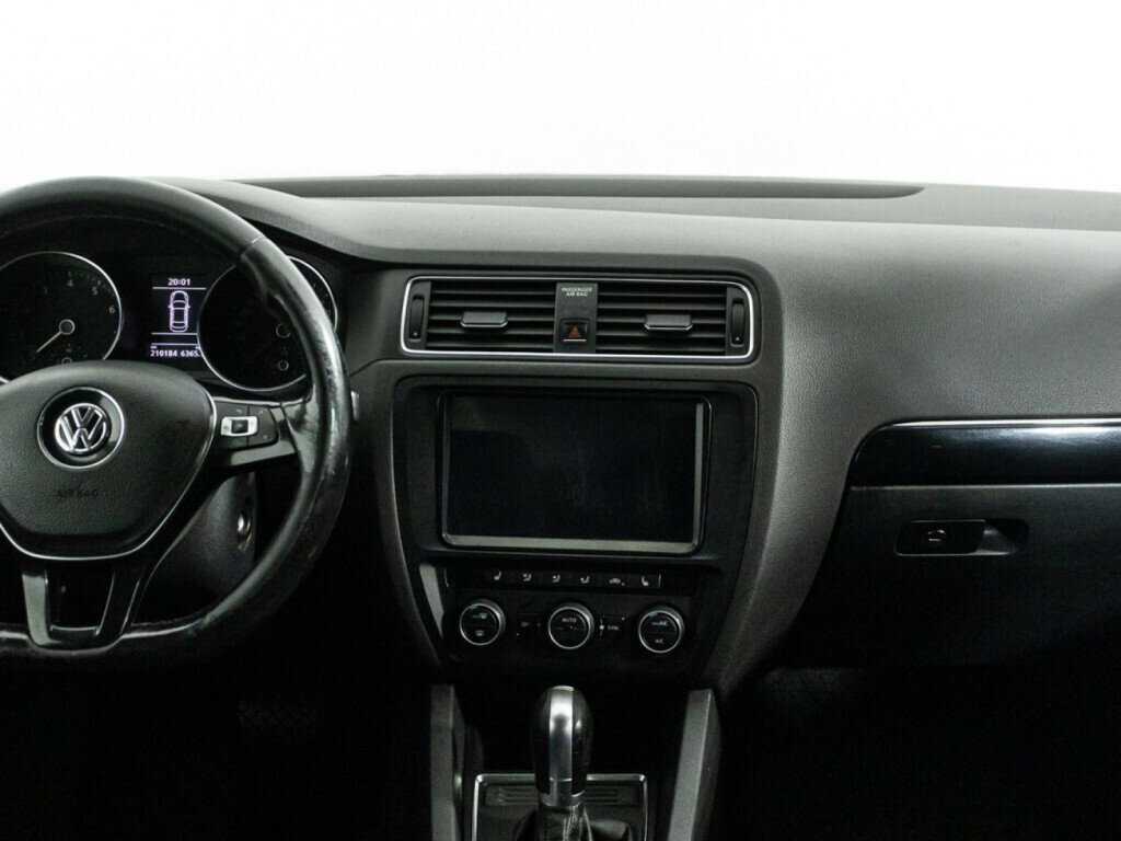 Volkswagen Jetta, 2017 Фото №14