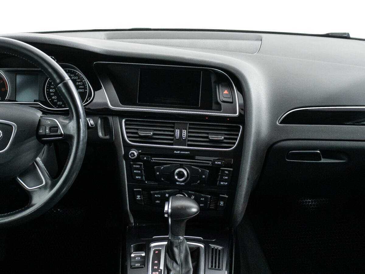 Audi A4, 2015 Фото №14