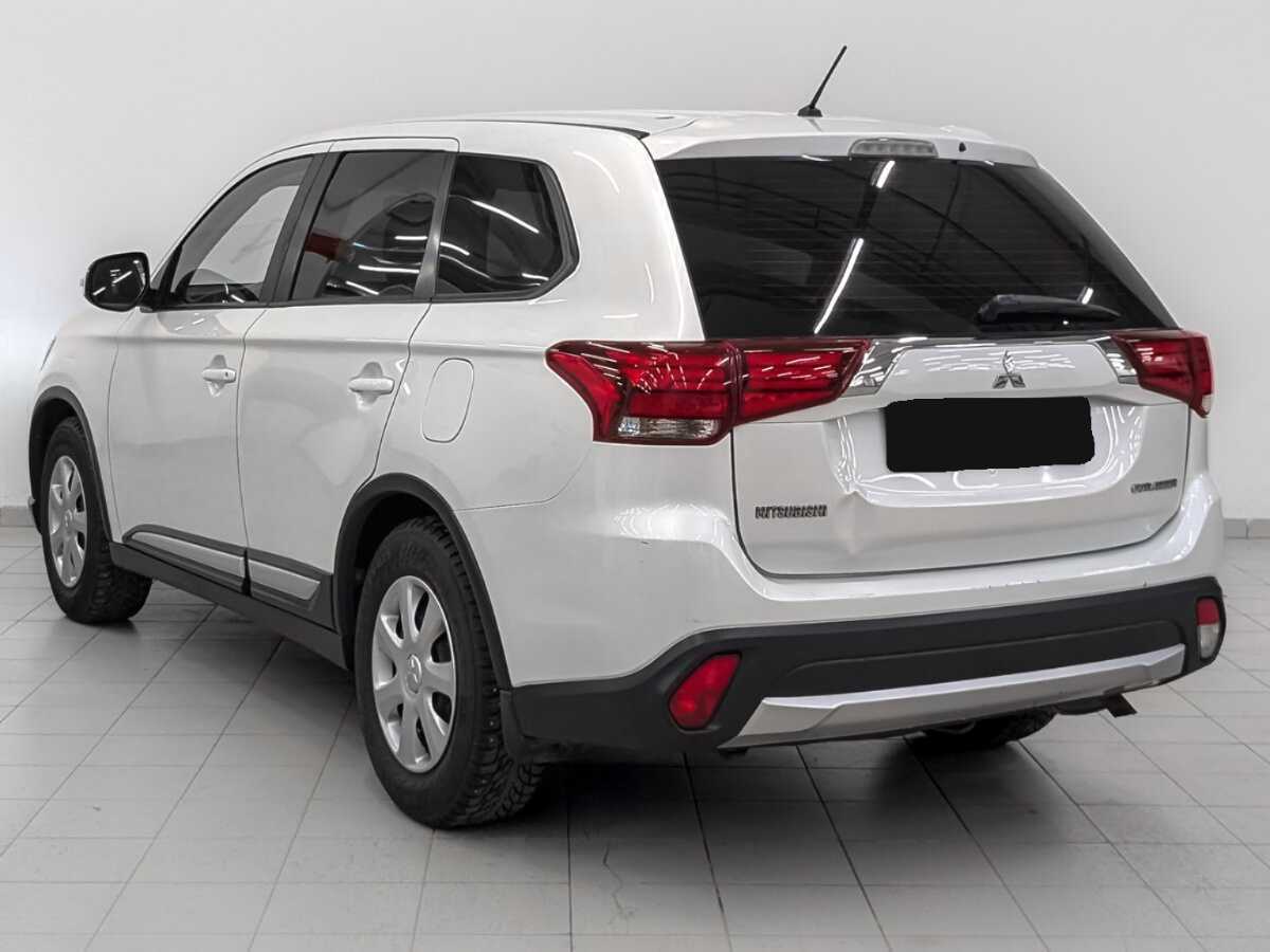 Mitsubishi Outlander, 2015 Фото №7