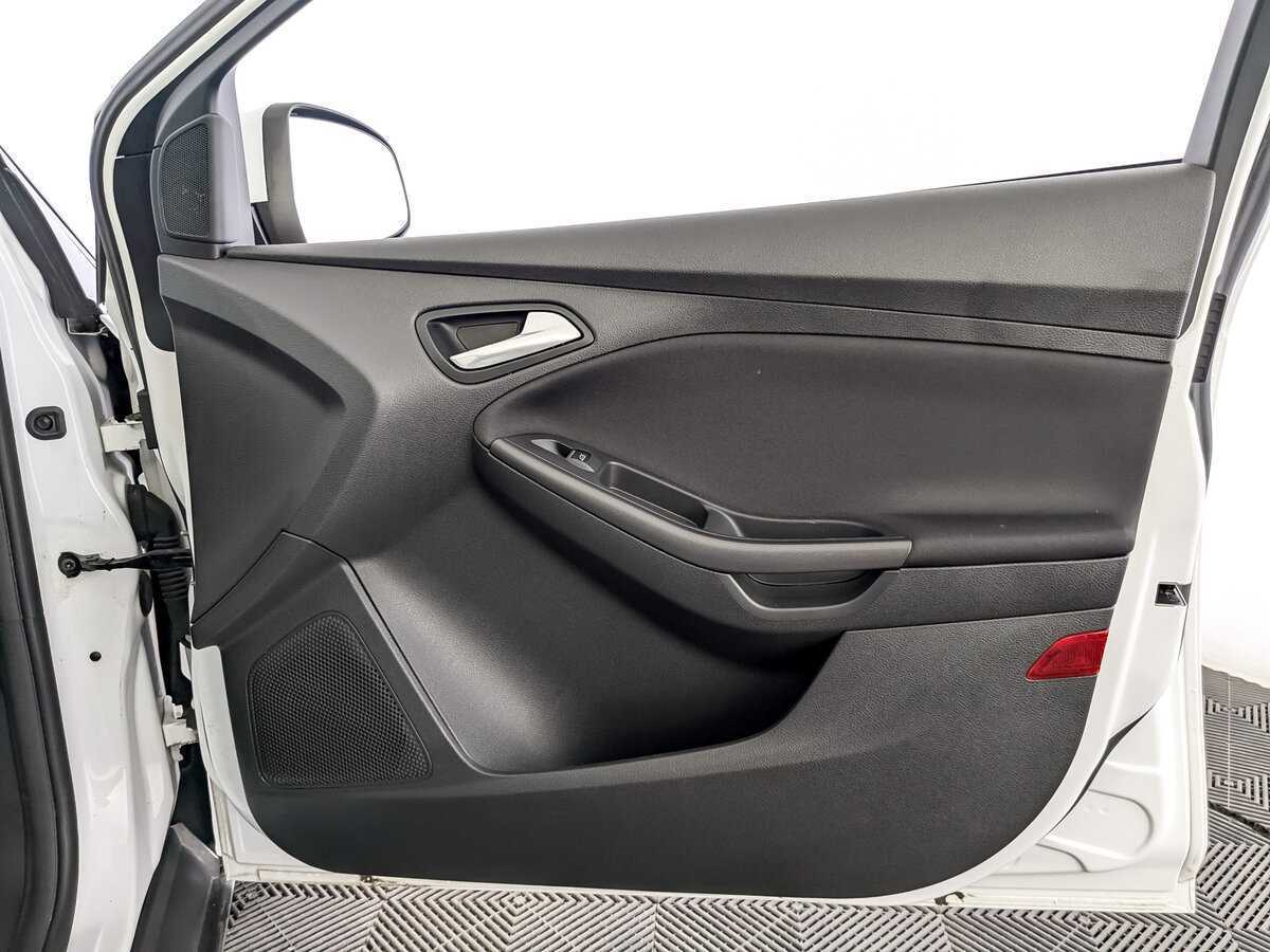 Ford Focus, 2018 Фото №24
