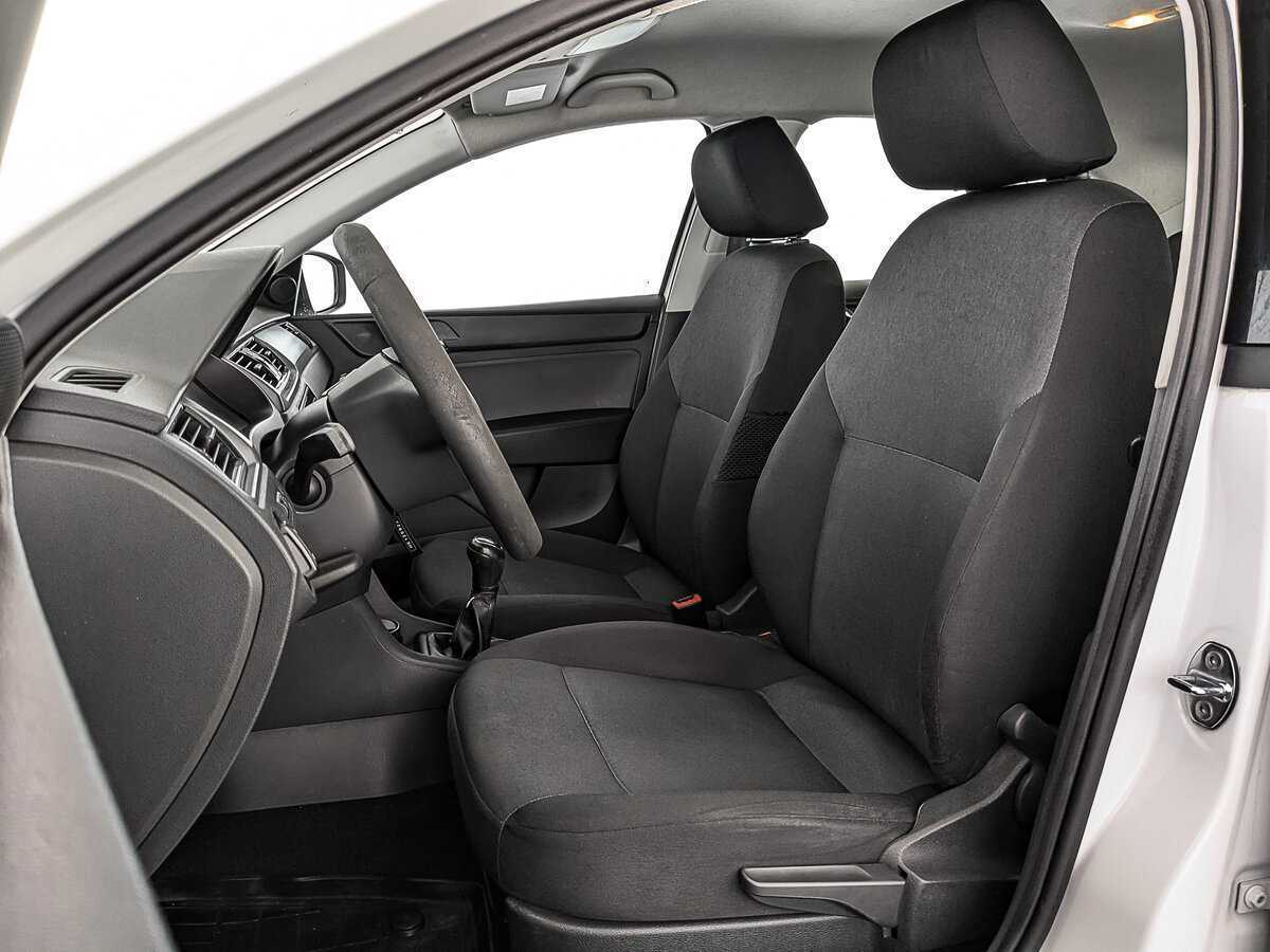 Skoda Rapid, 2017 Фото №20