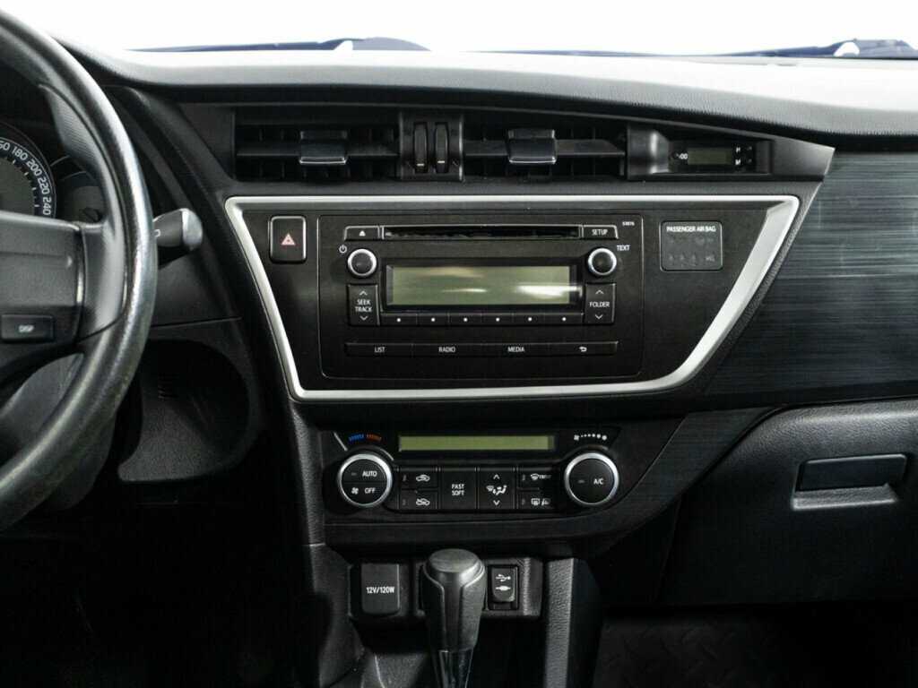 Toyota Auris, 2013 Фото №14
