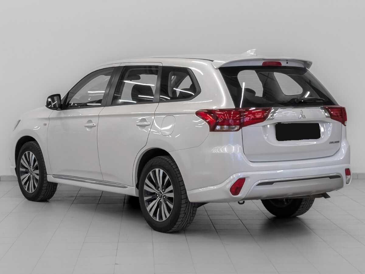 Mitsubishi Outlander, 2022 - 28 207 км. | Фото №7