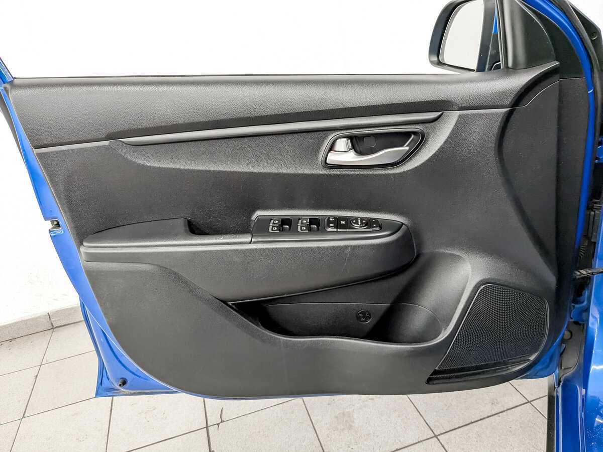 Kia Rio X-Line, 2019 Фото №19