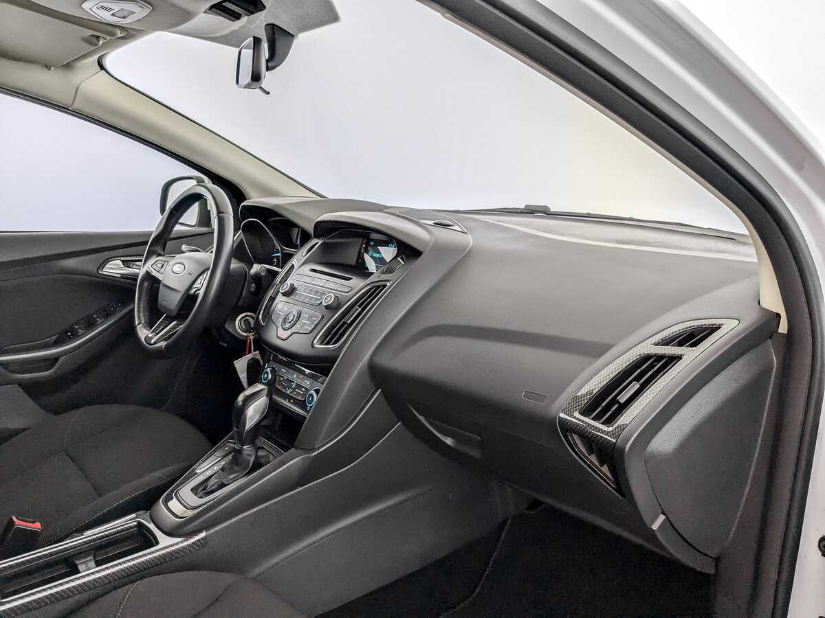 Ford Focus, 2018 Фото №11