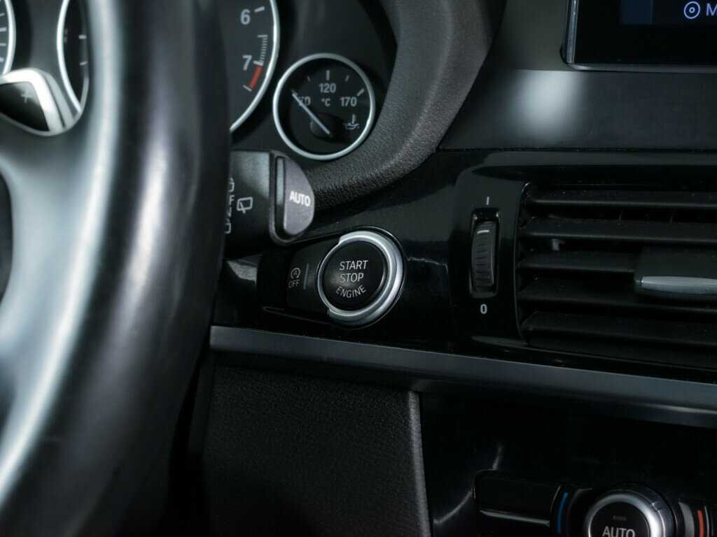 BMW X3 20i xDrive, 2015 Фото №14