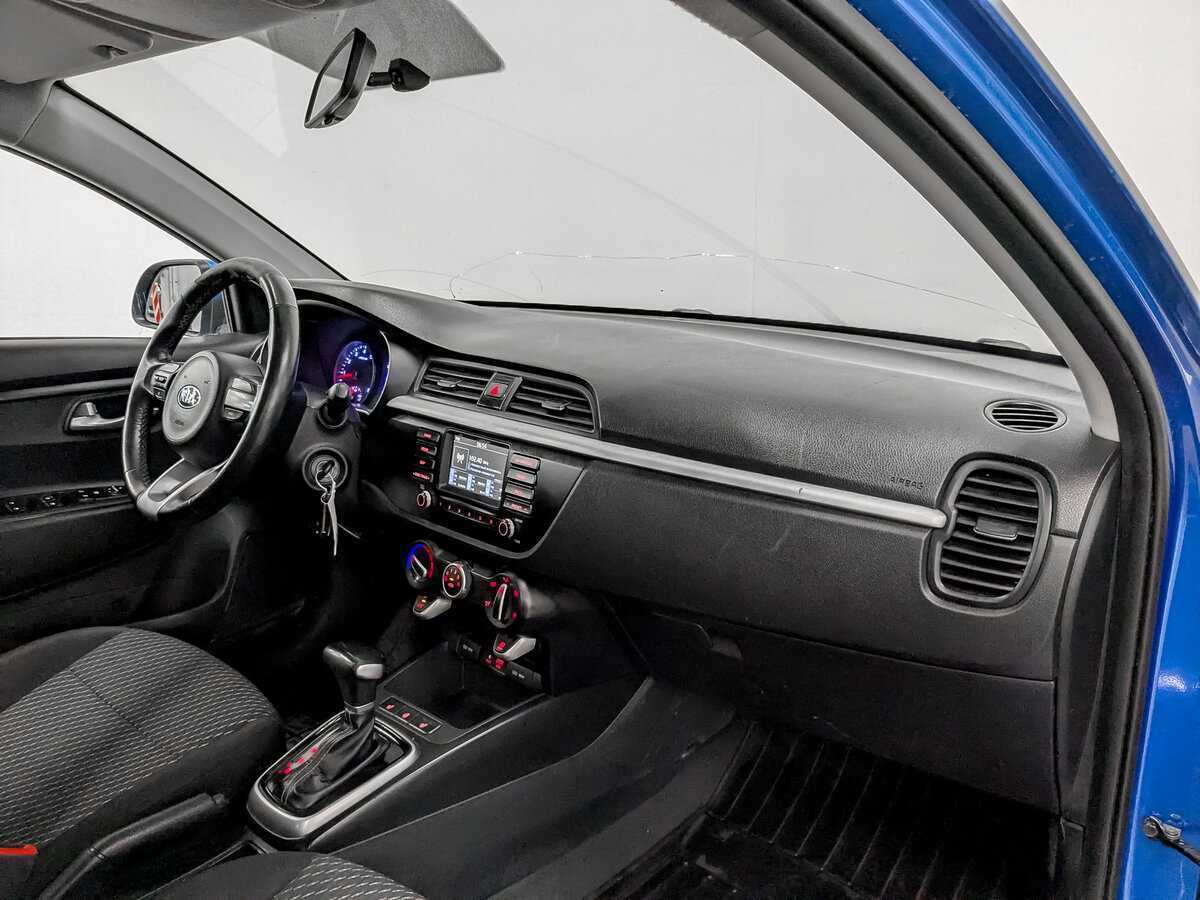 Kia Rio X-Line, 2020 Фото №11