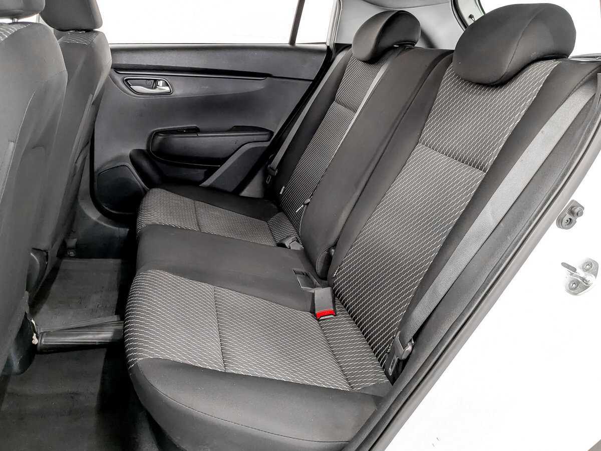 Kia Rio X-Line, 2020 Фото №12