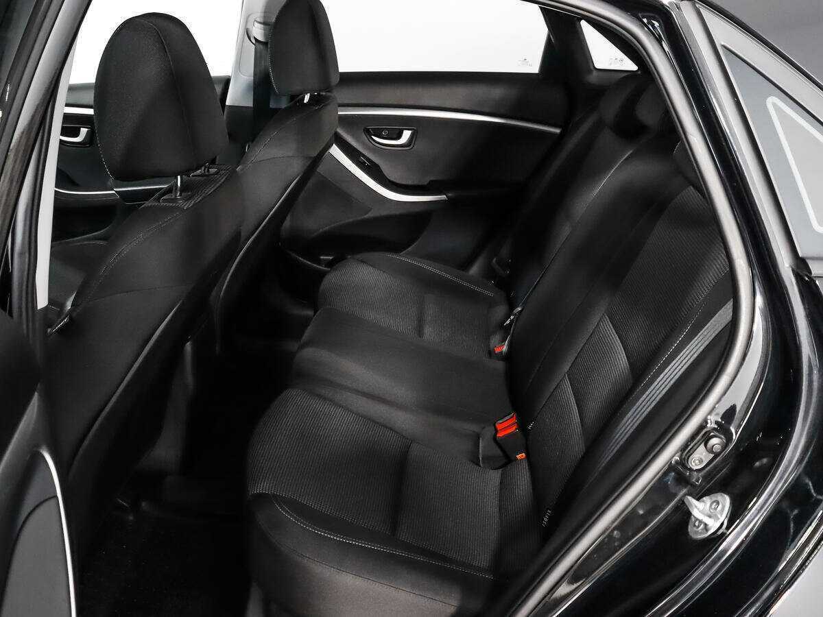 Hyundai i30, 2013 Фото №10